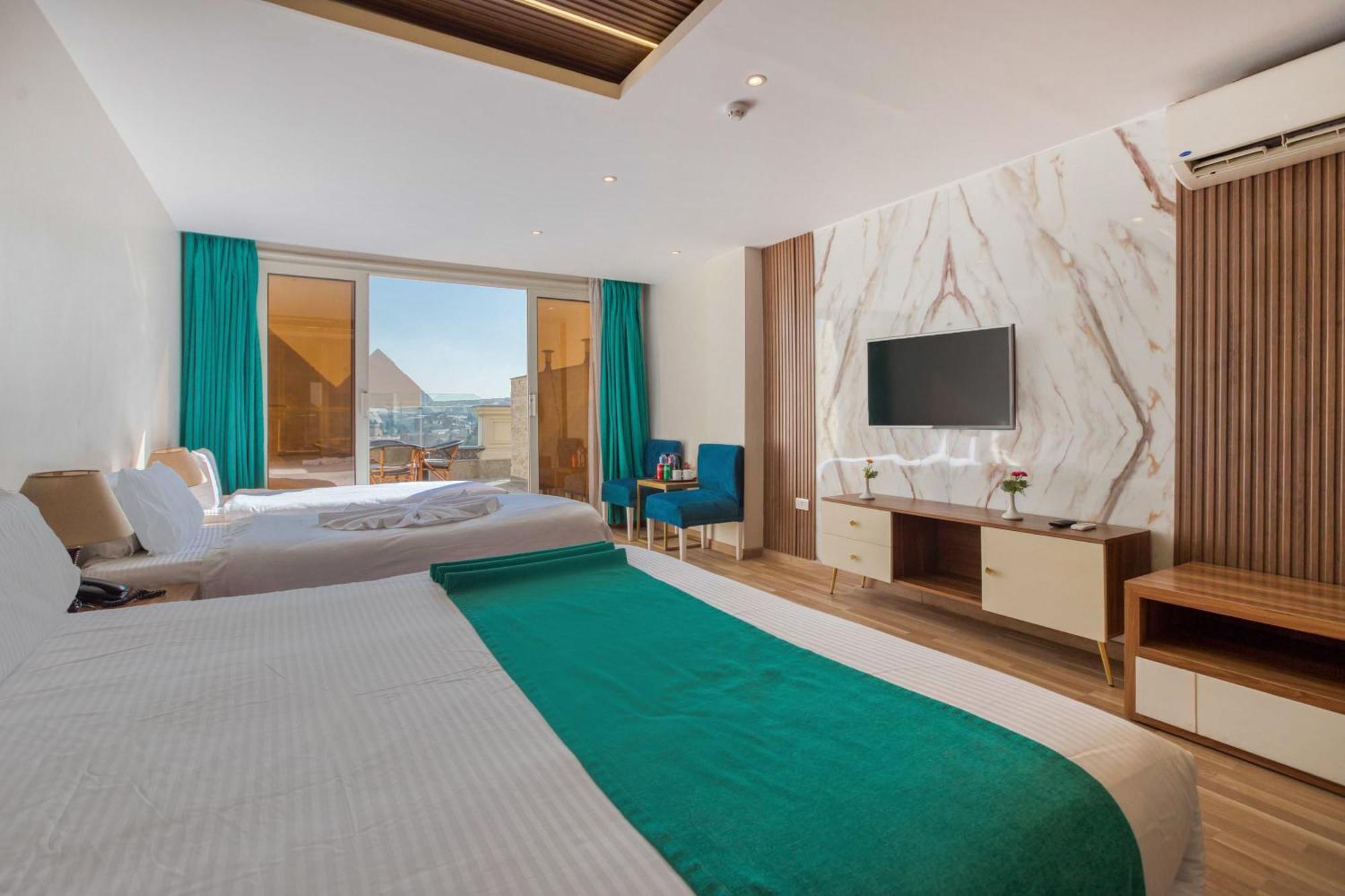 Sunrise Jacuzzi & Pyramids View * Il Cairo