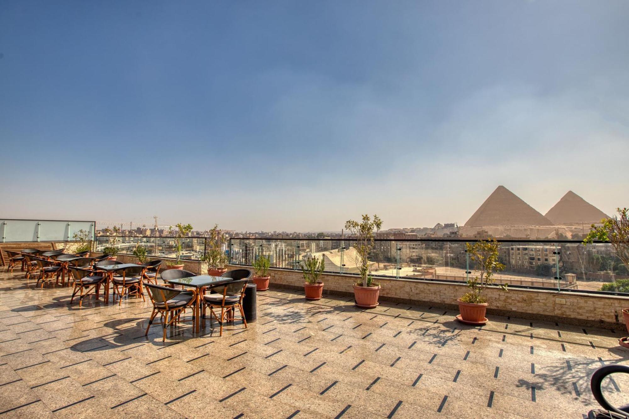 Alloggio in famiglia New Pyramids *